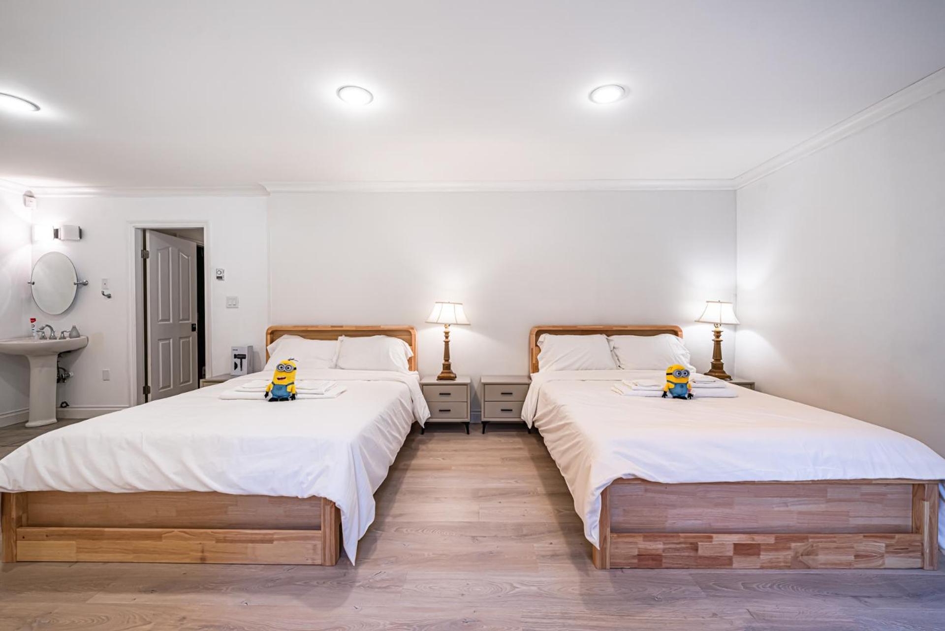 The Ester House Vancouver Ngoại thất bức ảnh